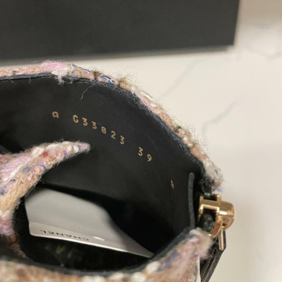 CHANEL 20B Tweed Fabric Cap Toe Pearl Lace Up Ankle Bootie Boots Shoes - Picture 10 of 12